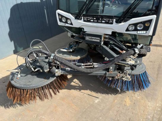 Johnston CX401 - 80 km/h - Sweeper Johnston CX401 - 80 km/h - Sweeper 2018 2 image 11