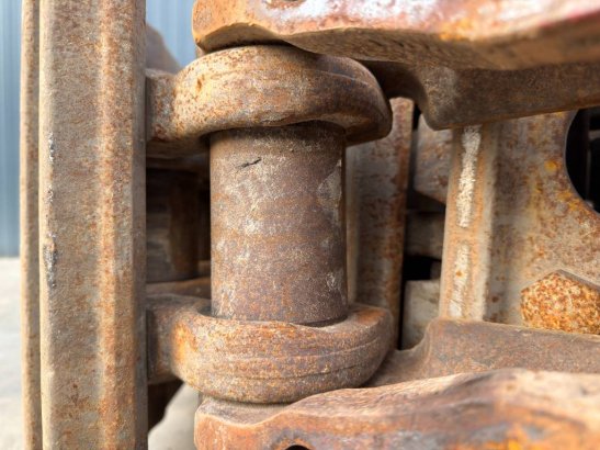 CAT 349E / 352F - 600mm 47 2 image 12