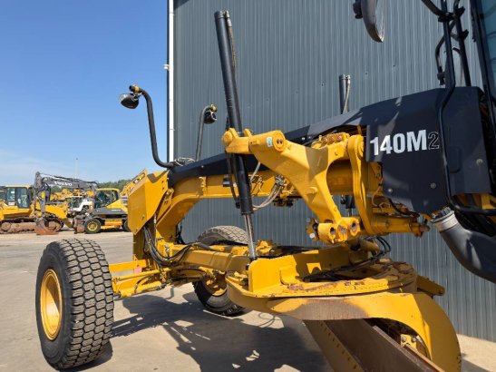 CAT 140M2 140M2 2011 2 Motor graders image 12