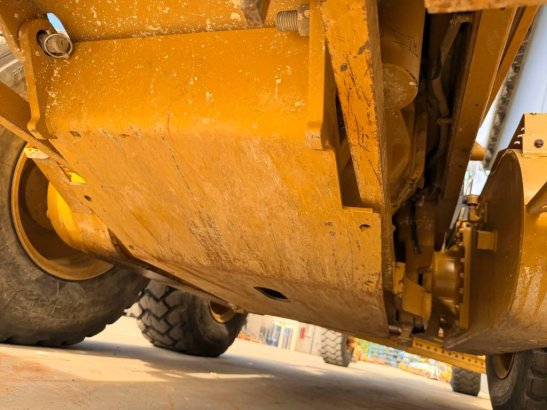 CAT 140M2 140M2 2014 2 Motor graders image 12
