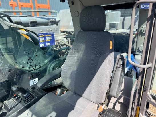 Volvo EC300E L EC300E L 2022 2 Crawler Excavators image 12