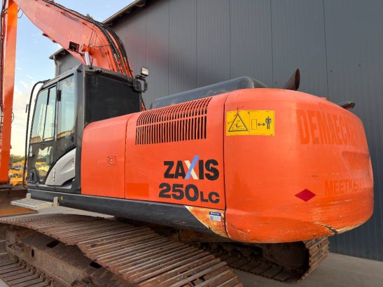 Hitachi ZX250LC-5B Long reach ZX250LC-5B Long reach 2016 2 image 12