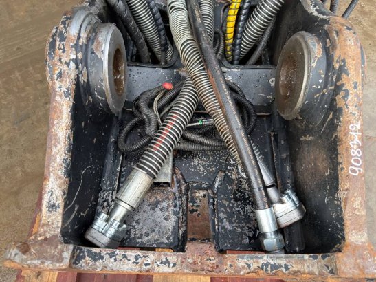 OilQuick OQ80 - M318D / M320F / M322D / 320D / 320E / 323D OilQuick OQ80 - M318D / M320F / M322D / 320D / 320E / 323D 2010...