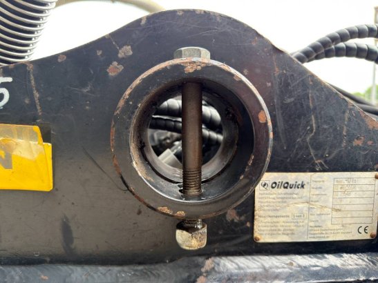 OilQuick OQ70/55 - M318D / 320D / 320E / 320F / 323D / 323E OilQuick OQ70/55 - M318D / 320D / 320E / 320F / 323D / 323E 20...