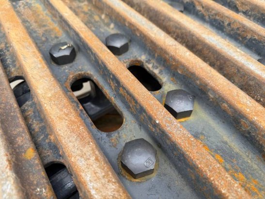 CAT 329E L - NEW CHAINS AND TRACKS 41 2011 2 Crawler Excavators image 13