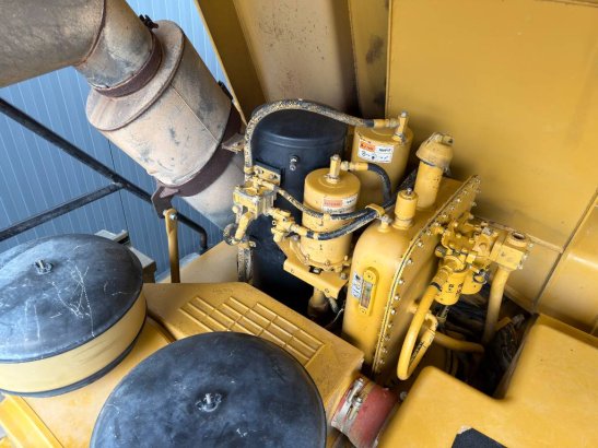 CAT 775E 775E 2005 2 Dump Truck image 13