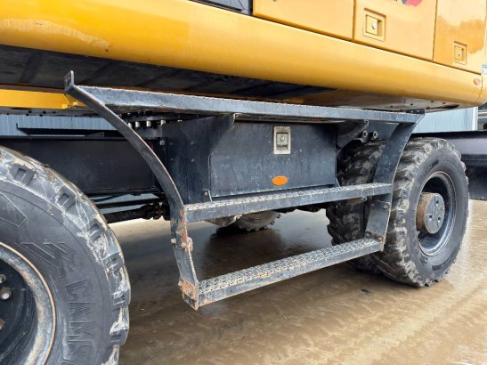 CAT M318F M318F 2015 2 Wheeled Excavators image 13