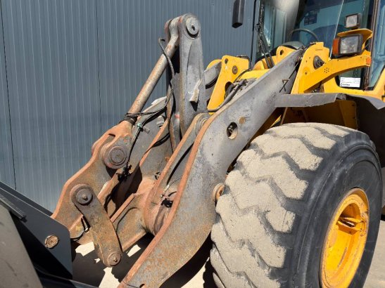 Volvo L120F L120F 2008 2 Wheel Loaders image 14