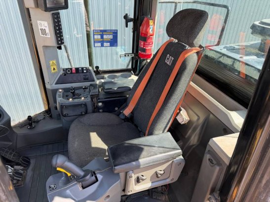 CAT 972M 972M 2015 2 Wheel Loaders image 14