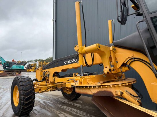 Volvo G946B | AWD 6x6 | 3700 hours! G946B | AWD 6x6 | 3700 hours! 2013 2 Motor graders image 14