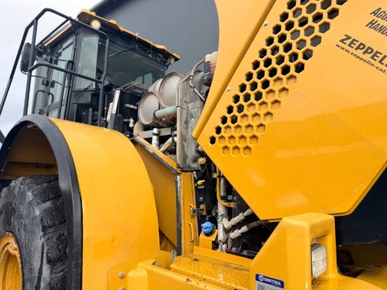 CAT 966M 261 2015 2 Wheel Loaders image 14
