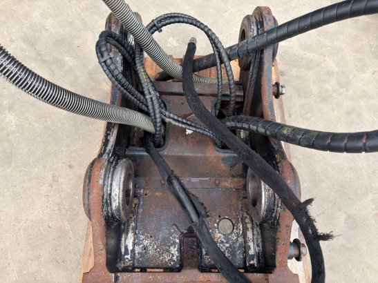 OilQuick OQ70/55 - 329D / 329E / 330F OilQuick OQ70/55 - 329D / 329E / 330F 2017 2 image 15