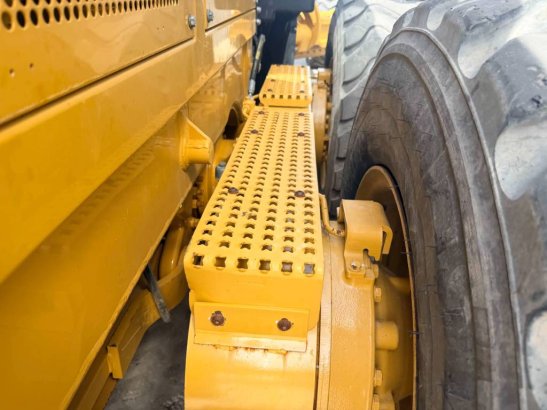 CAT 140M AWD | LOW HOURS 483 2011 2 Motor graders image 15
