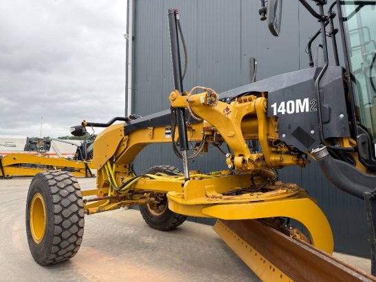 CAT 140M2 140M2 2011 2 Motor graders image 15