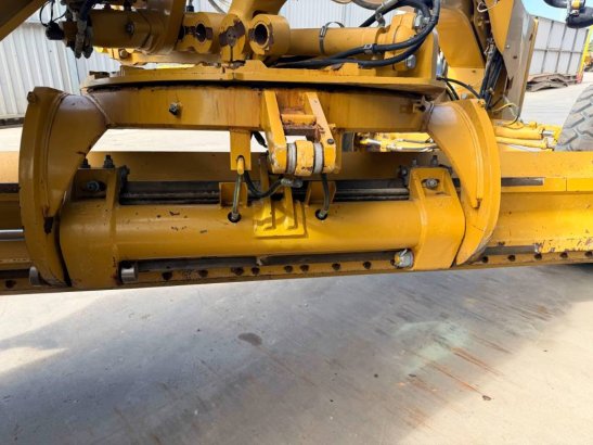 CAT 140M2 140M2 2014 2 Motor graders image 15
