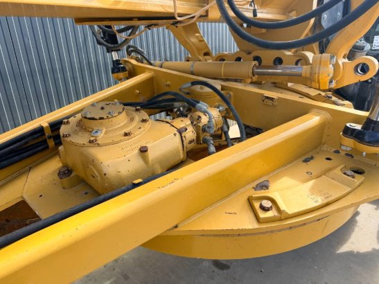 CAT 140M2 140M2 2014 2 image 15