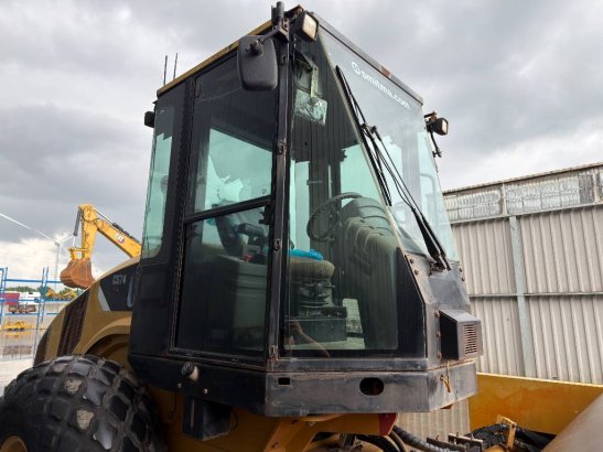 CAT CS74 1098 2010 2 image 15