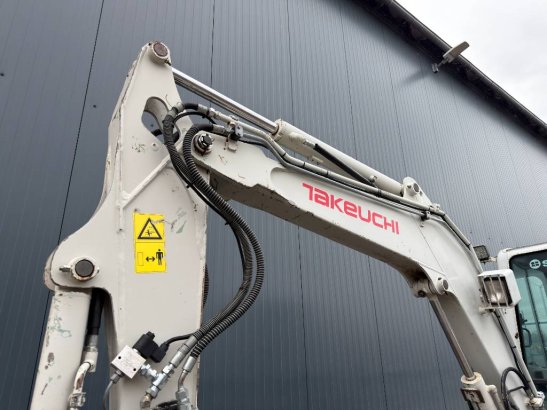 Takeuchi TB235 TB235 2010 2 image 15