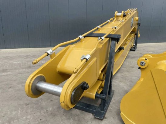 CAT 320F 15m Set Long Reach Equipment 33 2026 1 image 15
