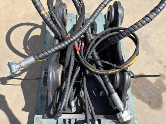 OilQuick OQ70/55 - M318D / 320D / 320E / 320F / 323D / 323E OilQuick OQ70/55 - M318D / 320D / 320E / 320F / 323D / 323E 20...