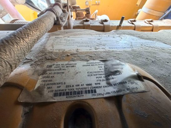 CAT 966M 261 2015 2 Wheel Loaders image 15