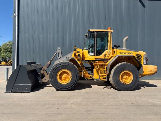 Volvo L120F L120F 2008 2 Wheel Loaders image 2