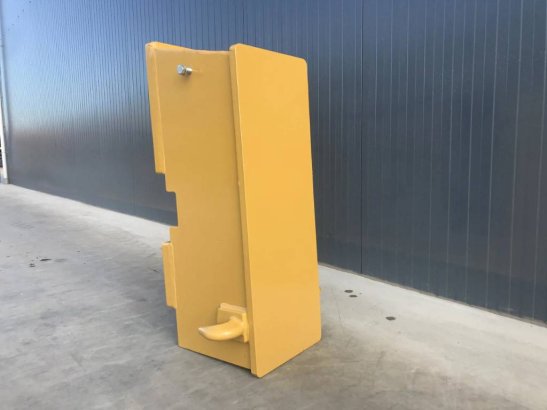 CAT 140M 483 2026 1 image 2