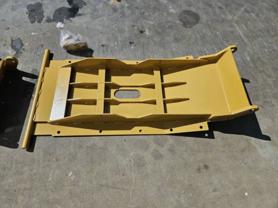 CAT 140M 483 2026 1 image 2