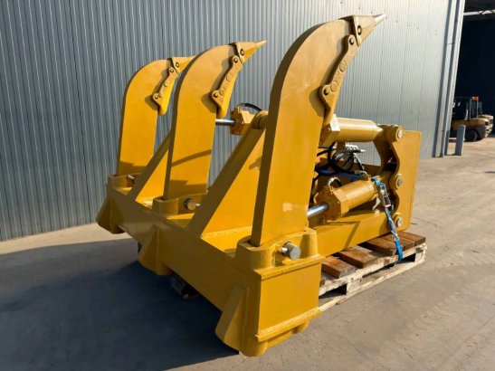 CAT D8 Multi Shank Ripper D8 Multi Shank Ripper 2026 1 image 2