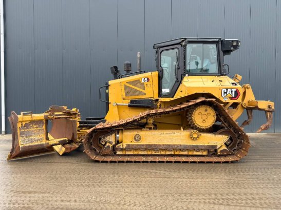 CAT D5 LGP D5 LGP 2020 2 Dozers image 2