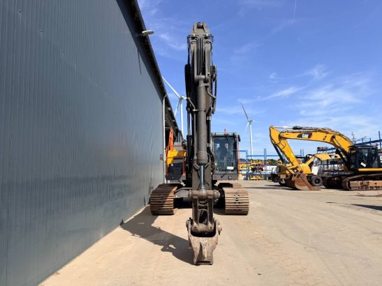 Volvo EC300E L EC300E L 2022 2 Crawler Excavators image 2