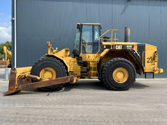 CAT 824H 824H 2006 2 Dozers image 2