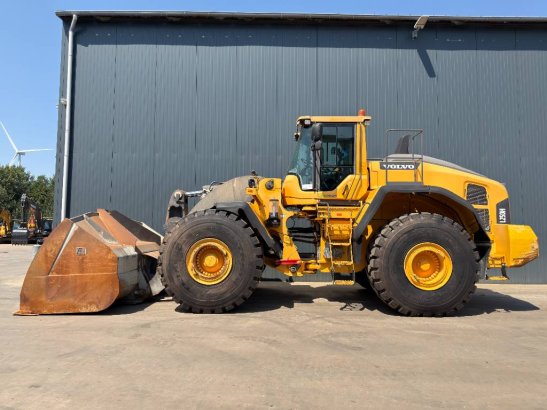 Volvo L250H - NEW TIRES L250H - NEW TIRES 2016 2 Wheel Loaders image 2