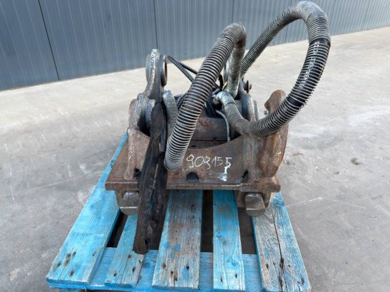 OilQuick OQ80 - M318D / M320F / M322D / 320D / 320E / 323D OilQuick OQ80 - M318D / M320F / M322D / 320D / 320E / 323D 2016...
