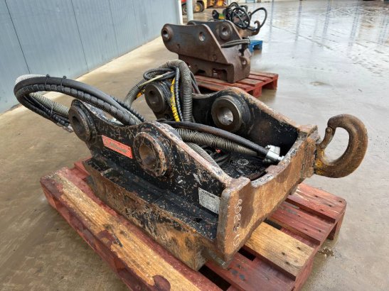 OilQuick OQ80 - M318D / M320F / M322D / 320D / 320E / 323D OilQuick OQ80 - M318D / M320F / M322D / 320D / 320E / 323D 2010...