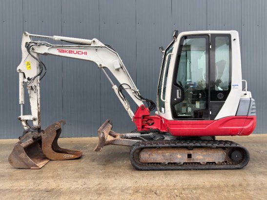 Takeuchi TB235 TB235 2010 2 image 3