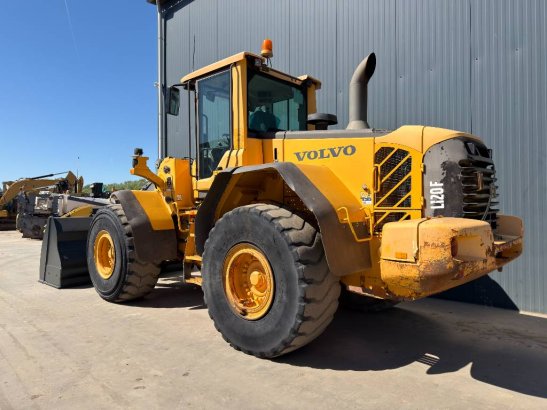 Volvo L120F L120F 2008 2 Wheel Loaders image 3