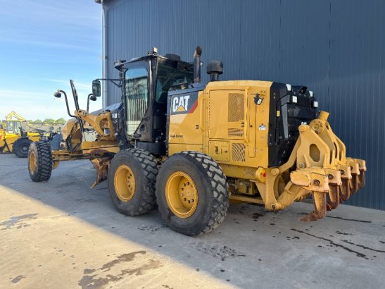 CAT 140M3 AWD 140M3 AWD 2016 2 Motor graders image 3