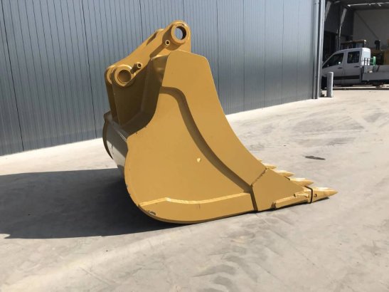 CAT 329D2 329D2 2026 1 image 3