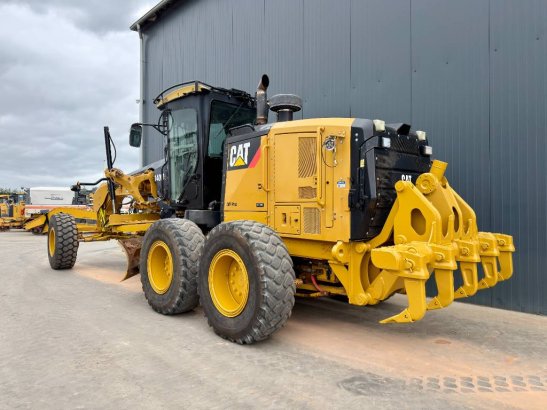 CAT 140M2 140M2 2011 2 Motor graders image 3