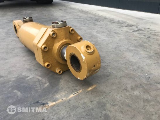 CAT 155-3653 D8R / D8T Lift Cylinder 155-3653 D8R / D8T Lift Cylinder 2026 1 image 3