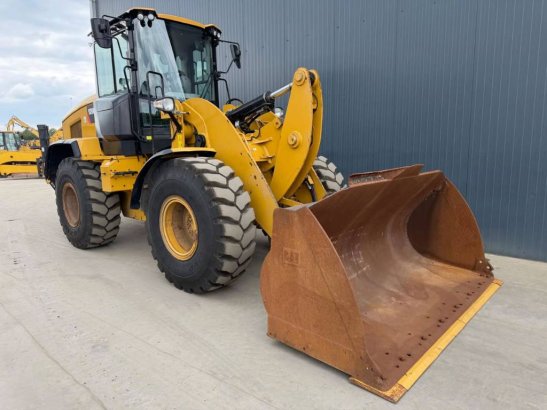 CAT 926M 926M 2018 2 Wheel Loaders image 3
