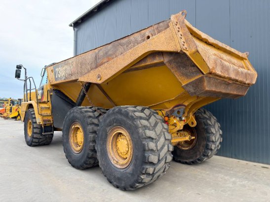 CAT 730C2 730C2 2016 2 Articulated Dump Trucks image 3