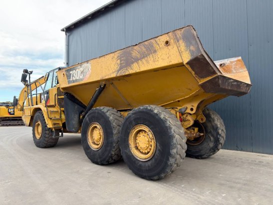 CAT 730C 440 2014 2 Articulated Dump Trucks image 3