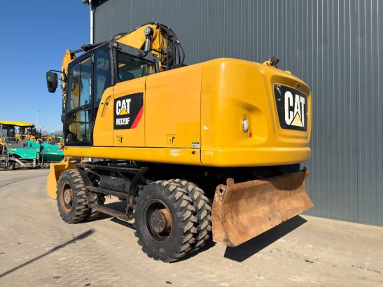 CAT M320F M320F 2014 2 Wheeled Excavators image 3