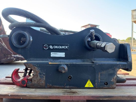 OilQuick OQ70/55 - ZX210 / ZX220 / ZX225 - DEMO OilQuick OQ70/55 - ZX210 / ZX220 / ZX225 - DEMO 2022 2 image 3
