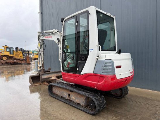 Takeuchi TB235 TB235 2010 2 image 4