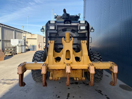 CAT 140M3 AWD 140M3 AWD 2016 2 Motor graders image 4