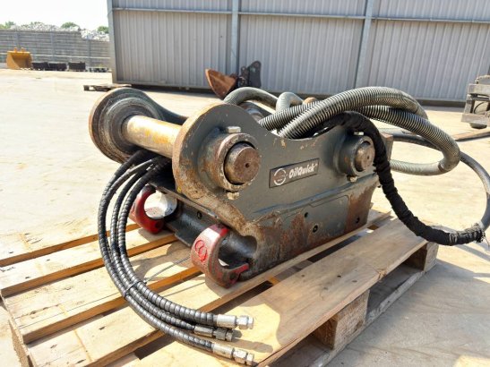OilQuick OQ70 - PC210 / PC228 / PC240 OilQuick OQ70 - PC210 / PC228 / PC240 2019 2 image 4