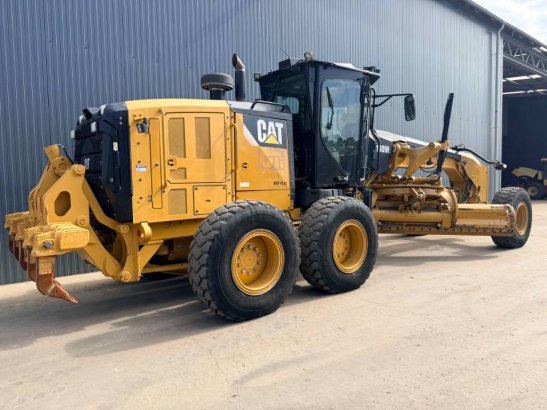 CAT 140M2 140M2 2014 2 Motor graders image 4